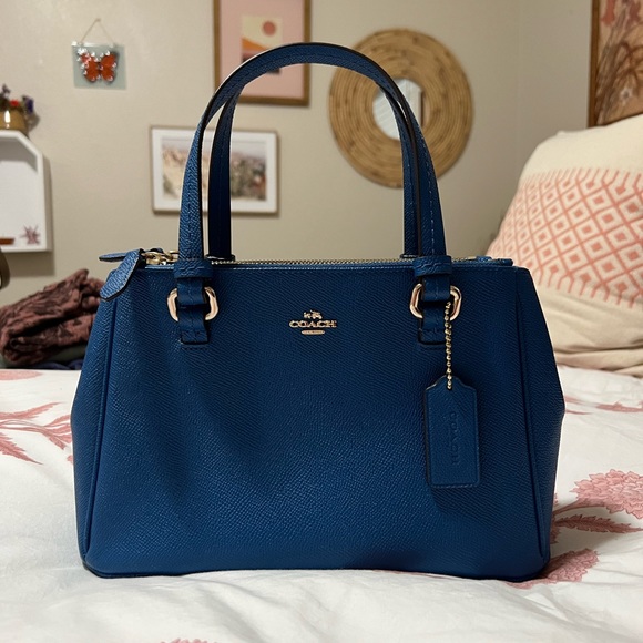 Coach Handbags - Coach purse